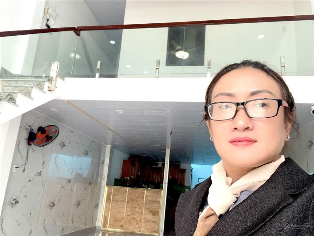 Giảm 1 tỷ
mặt tiền chợ thiếc lê văn khương quận 12  gần cầu vượt tân thới hiệp 87m2  còn 5.5 tỷ
