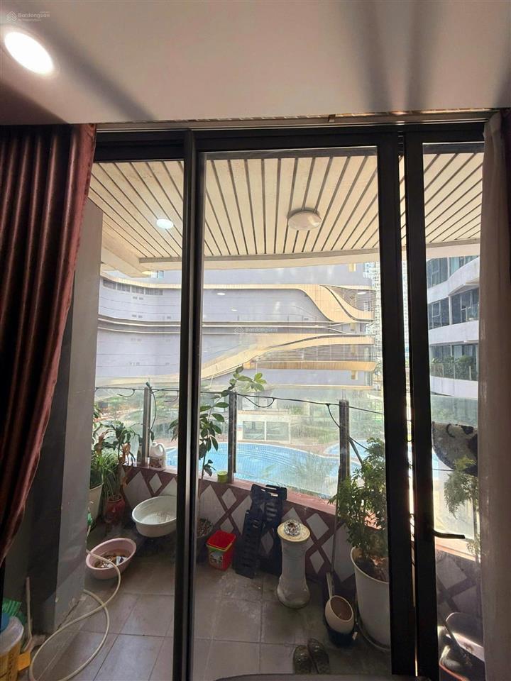 Chủ nhà gửi bán căn góc 4pn hoa hậu  tòa n01  t8  ngoại giao đoàn