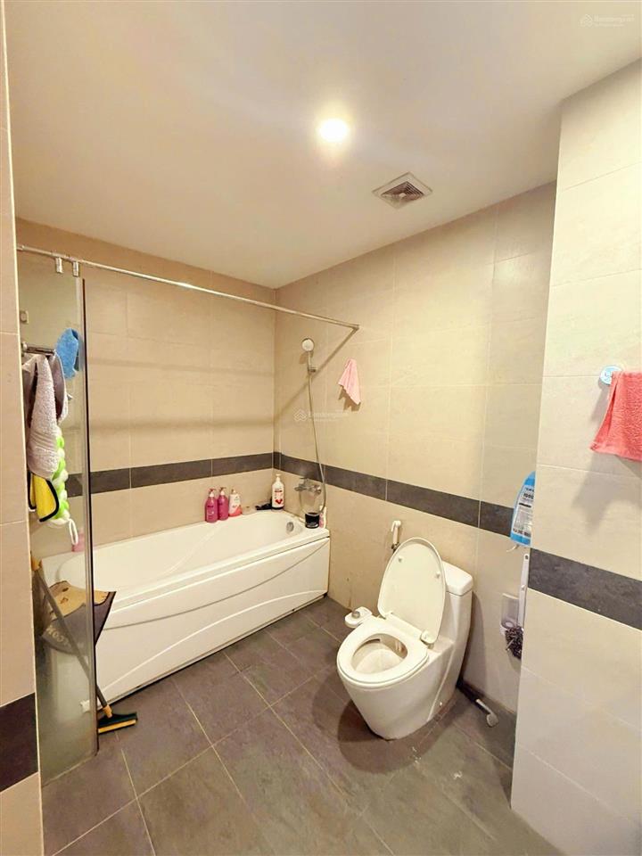 Chủ nhà gửi bán căn góc 4pn hoa hậu  tòa n01  t8  ngoại giao đoàn