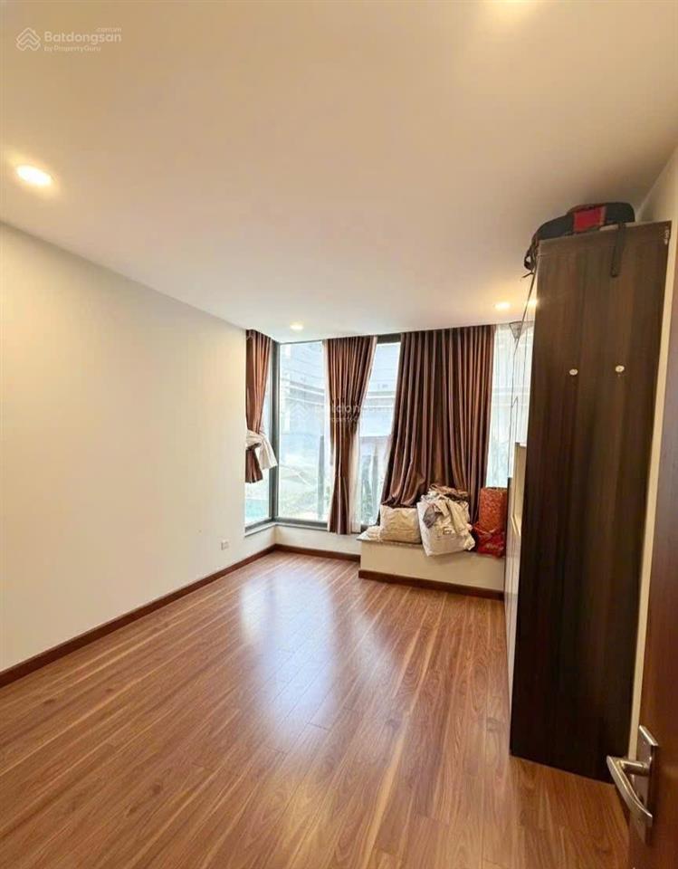 Chủ nhà gửi bán căn góc 4pn hoa hậu  tòa n01  t8  ngoại giao đoàn