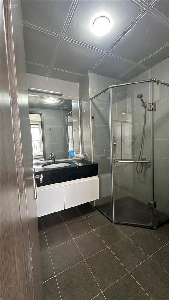 Cho thuê căn hộ 2pn, 2wc, 86m2 có slot ô tô tại udic westlake, đường võ chí công