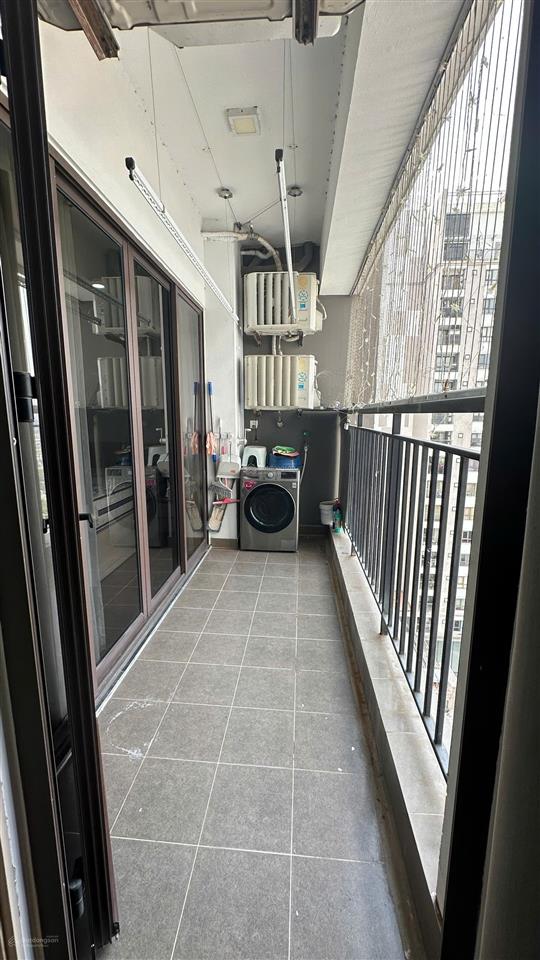 Cho thuê căn hộ 2pn, 2wc, 86m2 có slot ô tô tại udic westlake, đường võ chí công