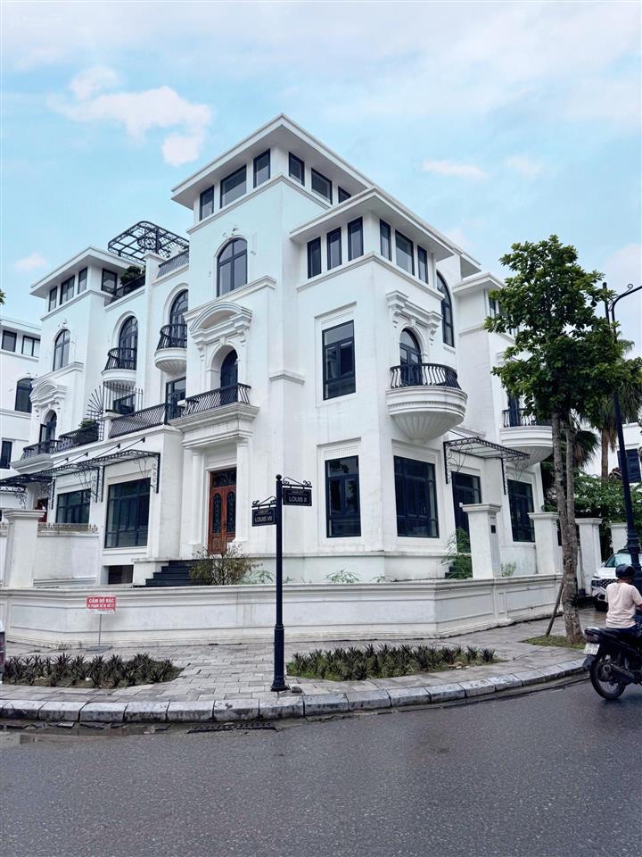 Siêu phẩm !!! biệt thự góc 3 mặt thoáng  view công viên  vị trí đầu dự án louis city hoàng mai