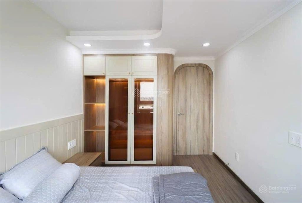 Cho thuê cc cosmo city, nguyễn thị thập, 25 triệu, 120m2, 3pn, 2wc, chính chủ giá tốt