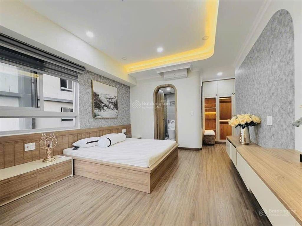 Cho thuê cc cosmo city, nguyễn thị thập, 25 triệu, 120m2, 3pn, 2wc, chính chủ giá tốt