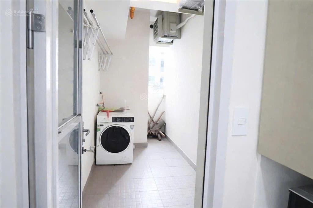 Bán căn hộ cosmo city đã có sổ hồng
