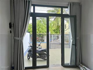Cho thuê nhà nguyên căn mới xây tại trung tâm tp bến tre, ngay đầu công viên