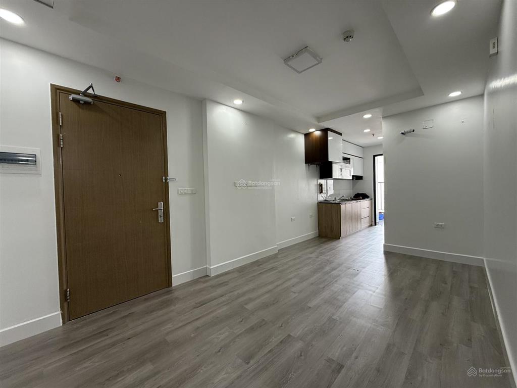Bán căn hộ chung cư tại golden land 5, 900 triệu, 62 m2, đẹp, nhiều tiện ích