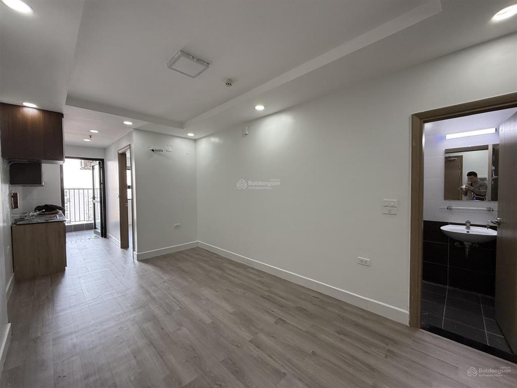 Bán căn hộ chung cư tại golden land 5, 900 triệu, 62 m2, đẹp, nhiều tiện ích