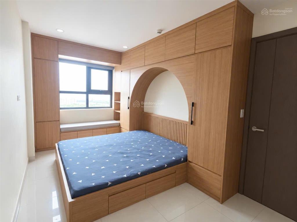 Bán gấp căn hộ 2pn, 2wc tại golden land 5, 880 triệu, 62 m2