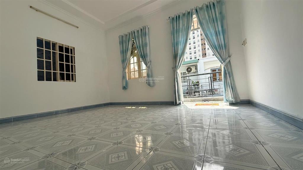 Bán nhà 5x10m 1 trệt 1 lầu trong hẻm 4m (sát cạnh chung cư thạnh lộc), phường an phú đông, tphcm