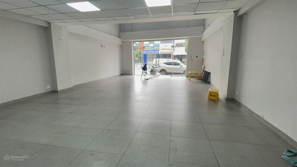 Cho thuê mtkd lũy bán bích 6.5x16m 3 tầng 40tr/tháng