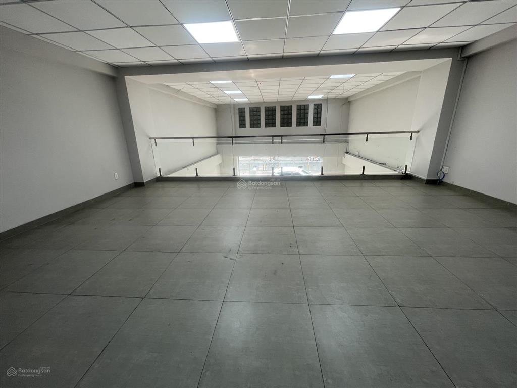 Cho thuê mtkd lũy bán bích 6.5x16m 3 tầng 40tr/tháng