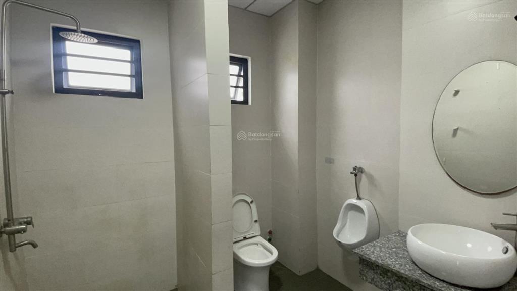 Cho thuê mtkd lũy bán bích 6.5x16m 3 tầng 40tr/tháng