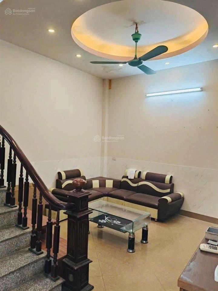 Cho thuê nhà 9tr 4 tầng full đồ tại đa sỹ, kiến hưng, hà nội.