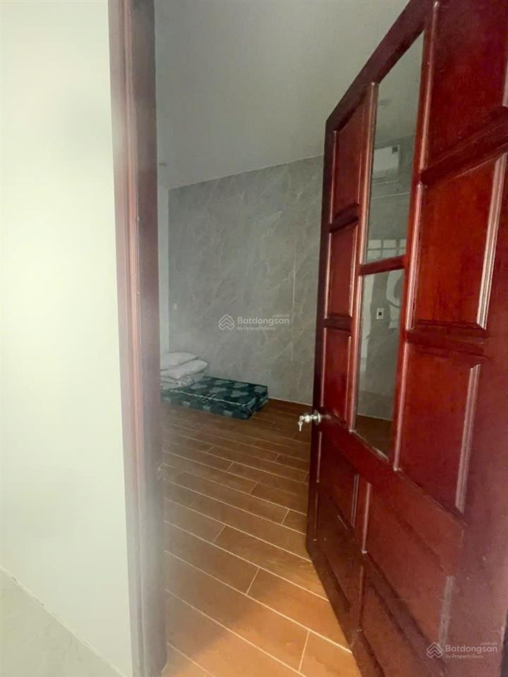 Cho thuê nhà 2 tầng mặt tiền mân quang 8, sơn trà 95m2 giá 20 triệu/tháng