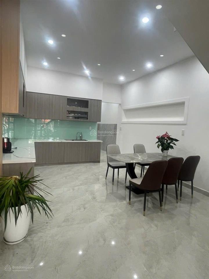 Cho thuê nhà 2 tầng mặt tiền mân quang 8, sơn trà 95m2 giá 20 triệu/tháng