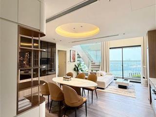 Căn duplex siêu đẹp nhìn nội khu ciputra sông hồng, có chỗ để ô tô riêng và thang máy riêng