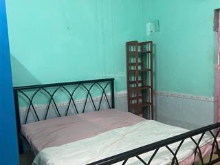 Cho thuê phòng toilet + bếp riêng 1368 lê văn lương, nhà bè , giá 2.5 triệu