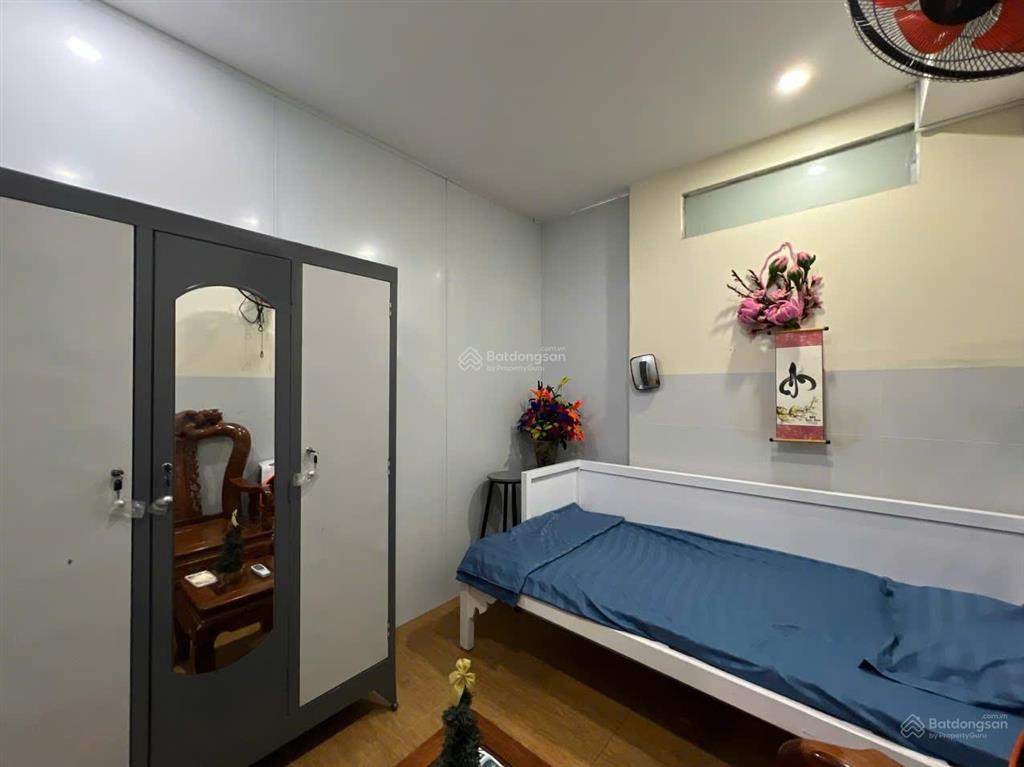 Cho thuê căn hộ dịch vụ 1344 lê văn lương gần dự án celesta hàn quốc giá 1.9 triệu 16m2