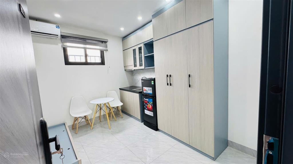 Cho thuê căn hộ dịch vụ kép kín 122 yên hòa cầu giấy hà nội, phòng đẹp thang máy đầy đủ pccc