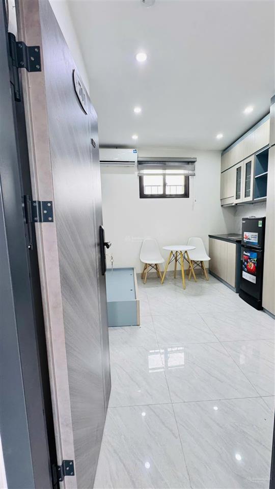 Cho thuê căn hộ dịch vụ kép kín 122 yên hòa cầu giấy hà nội, phòng đẹp thang máy đầy đủ pccc
