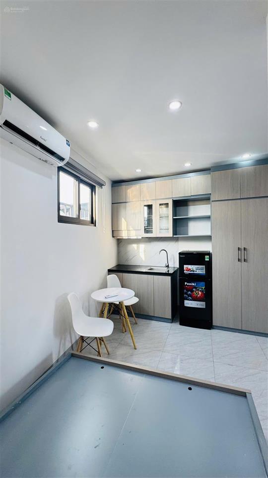 Cho thuê căn hộ dịch vụ kép kín 122 yên hòa cầu giấy hà nội, phòng đẹp thang máy đầy đủ pccc