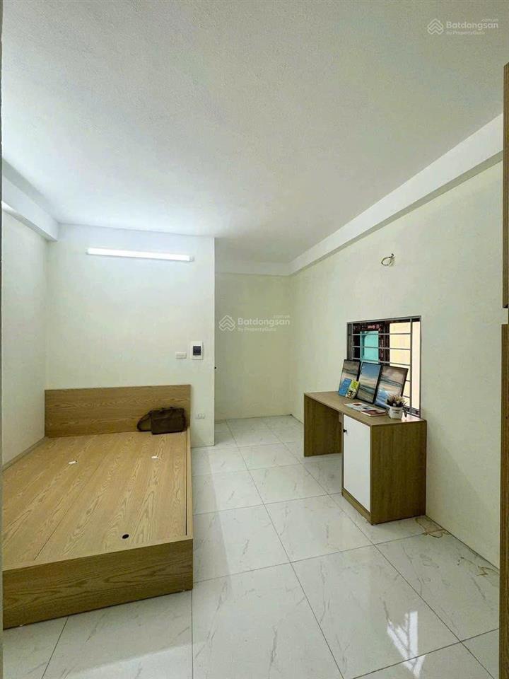 Cho thuê căn hộ khép kín lĩnh nam hoàng mai. nhà đẹp sạch sẽ gần chợ dân sinh vào được luôn