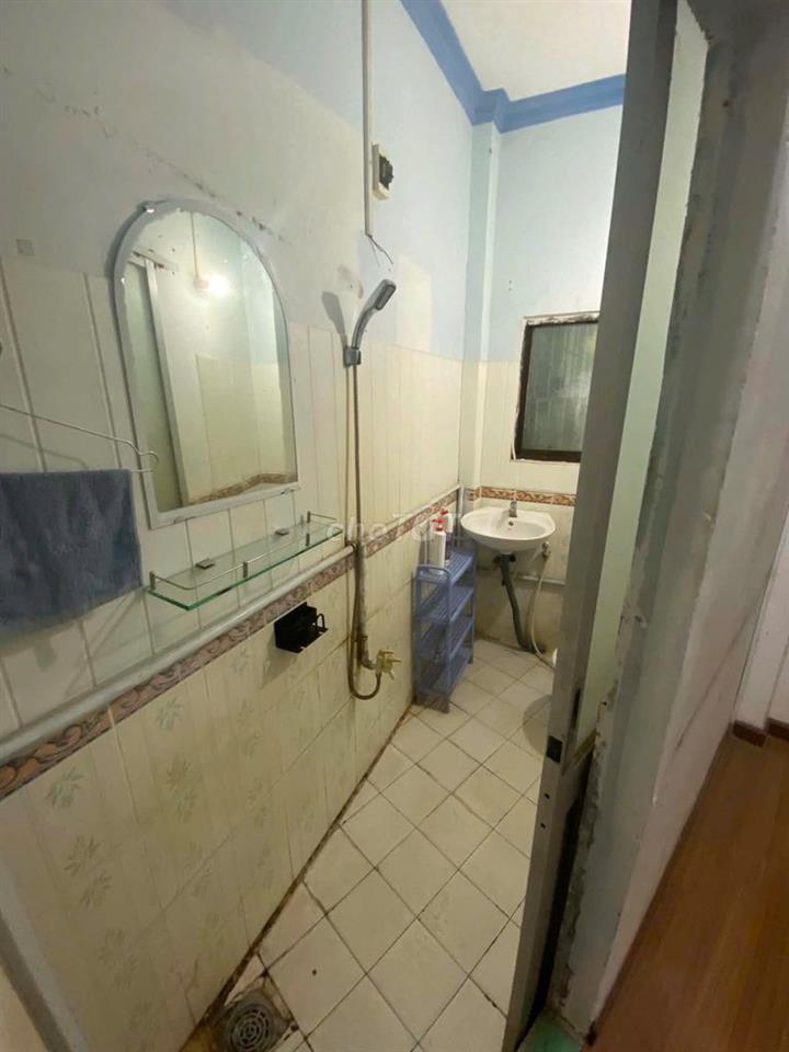 Chỉ 7 triệu cho nhà nguyên căn 1tret2lau ngã 6 GV,đường oto, 2PN,2 TL