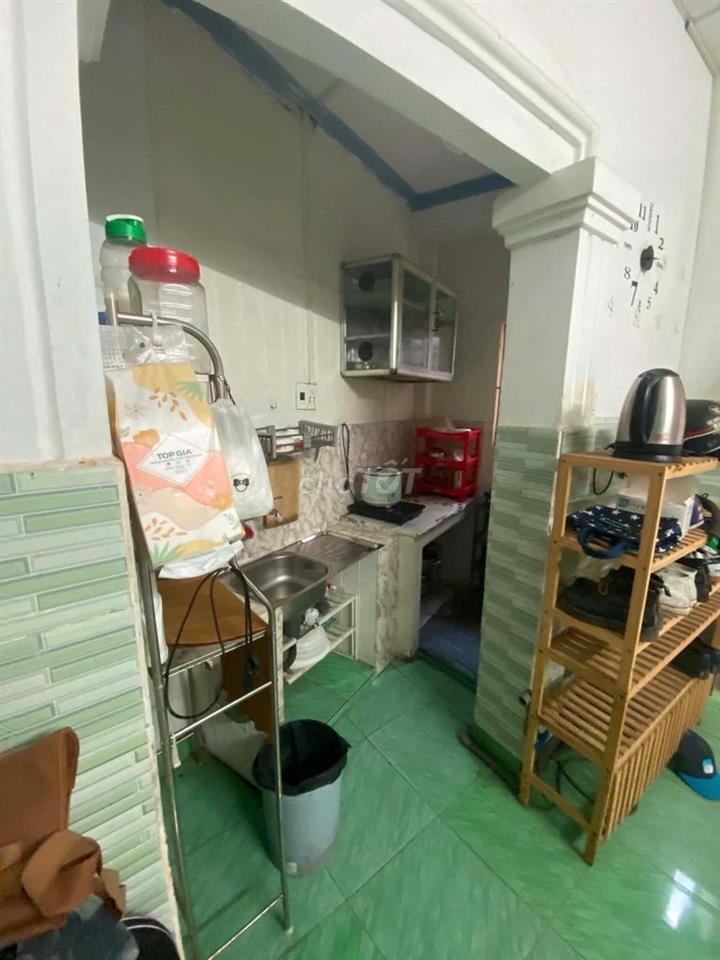Chỉ 7 triệu cho nhà nguyên căn 1tret2lau ngã 6 GV,đường oto, 2PN,2 TL