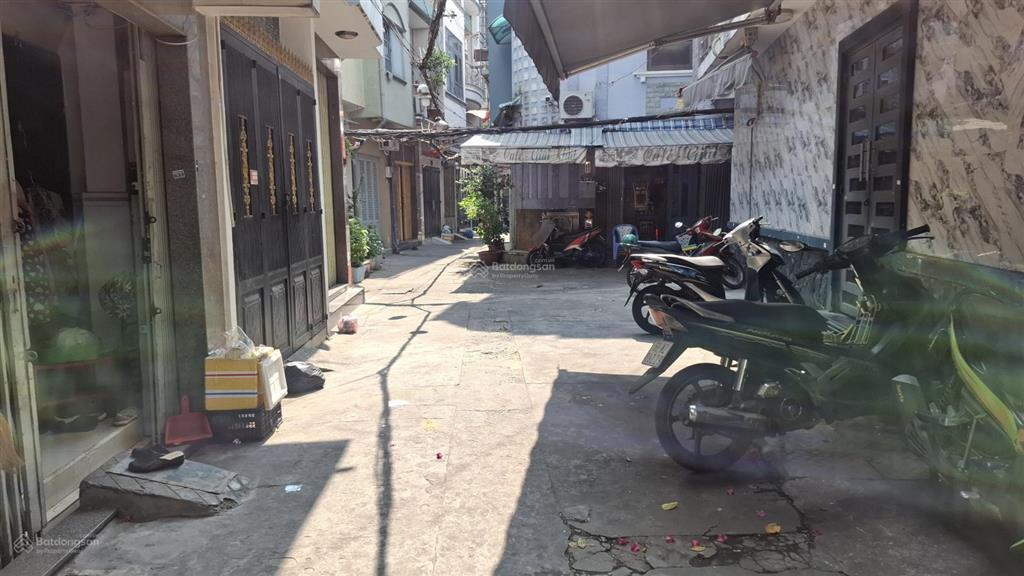 Bán nhà trần bình trọng q5 3 tầng btct đang thuê 17tr full nội thất giá 5.75 tỷ