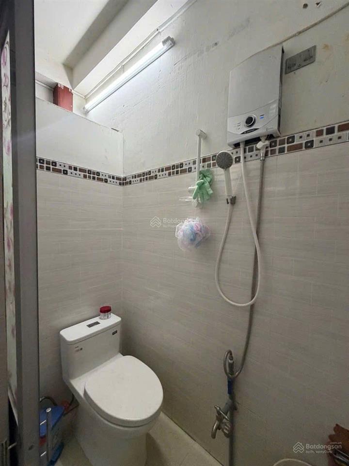 Nhà lý thái tổ quận 10  3 tầng btct  ở ngay  giá 4.38 tỷ