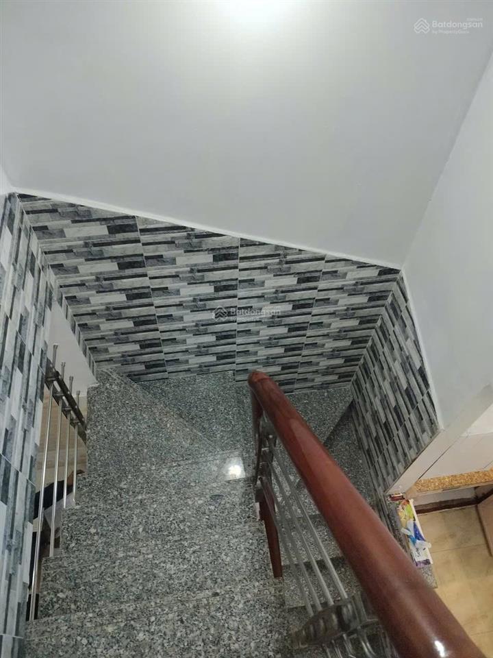 Nhà nguyễn trãi q5 3 lầu btct hẻm sạch gần mt chỉ 5,75 tỷ