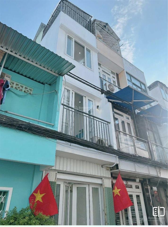 Bán nhà mặt tiền trần văn đang quận 3 4 tầng đẹp lung linh giá chỉ 3,35 tỷ