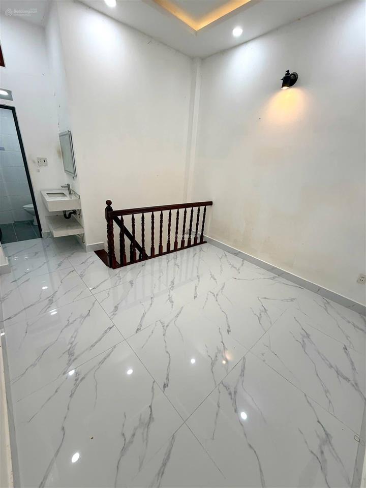 Nhà nguyễn trãi quận 5  1 lầu btct  26m²  hẻm thông  chỉ 2,8 tỷ