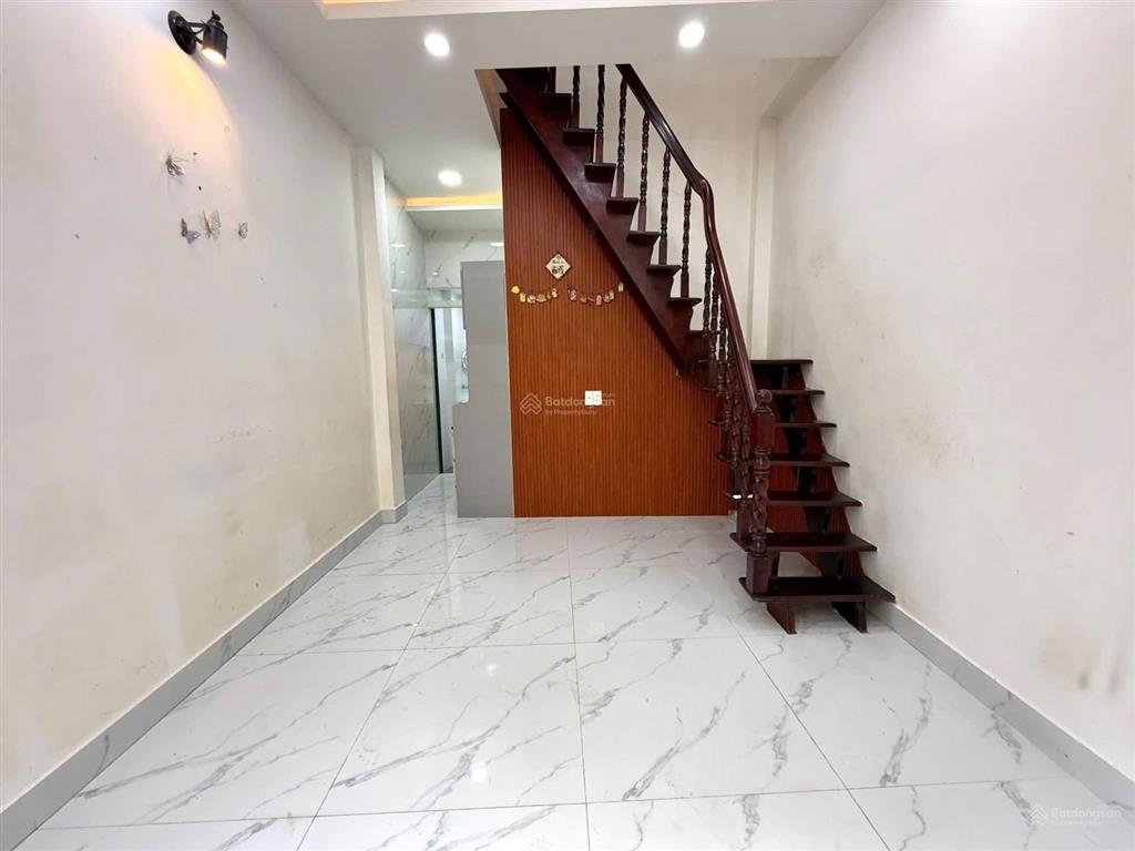 Nhà nguyễn trãi quận 5  1 lầu btct  26m²  hẻm thông  chỉ 2,8 tỷ