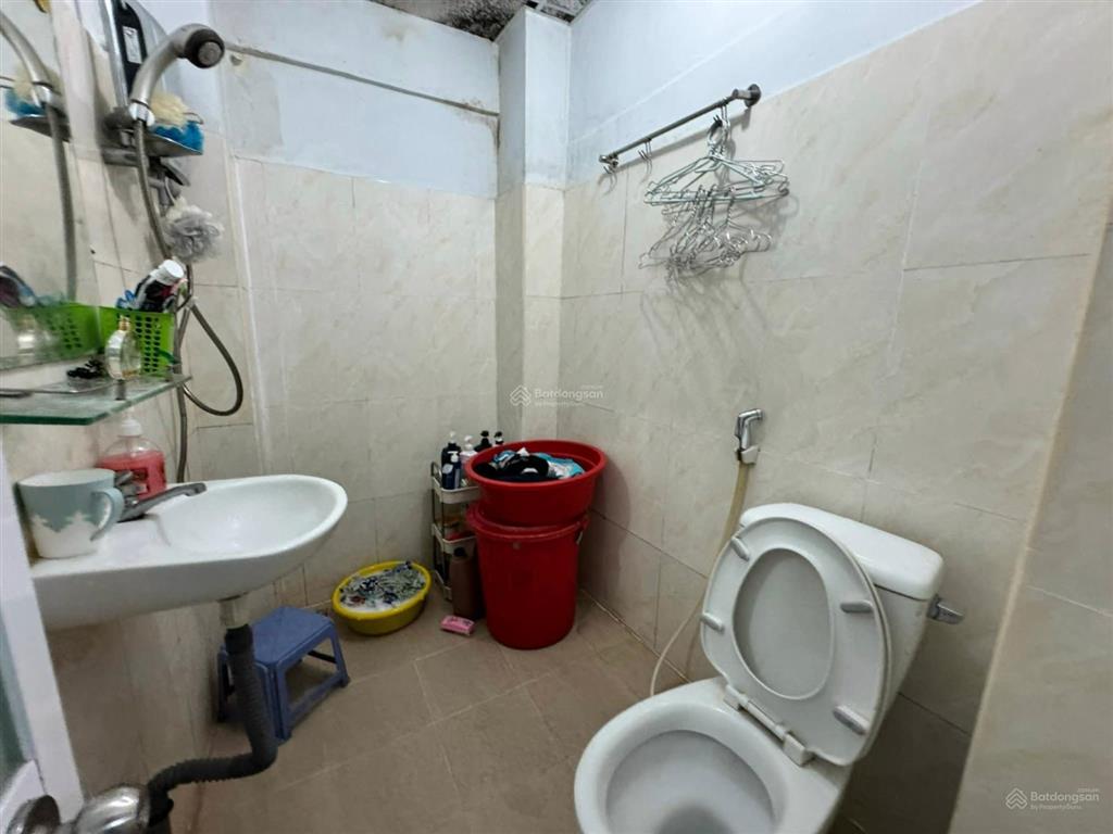 Bán nhà đẹp nguyễn tri phương, quận 10 3 tầng, 4pn, chỉ 4,25 tỷ