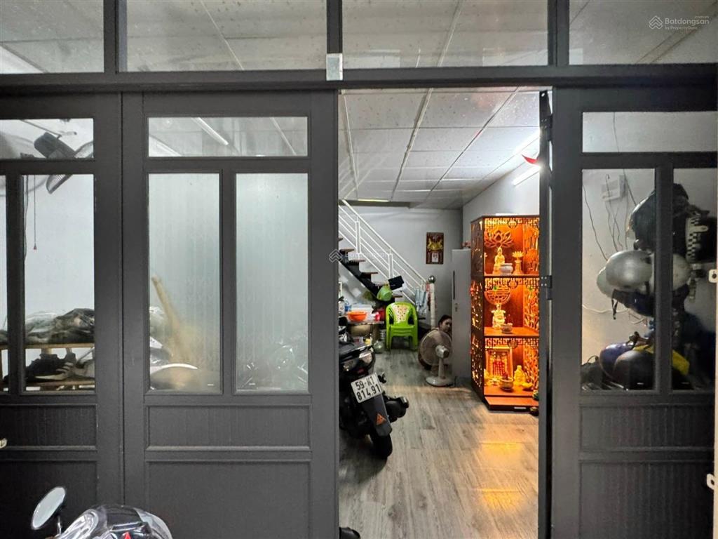 Bán nhà đẹp nguyễn tri phương, quận 10 3 tầng, 4pn, chỉ 4,25 tỷ