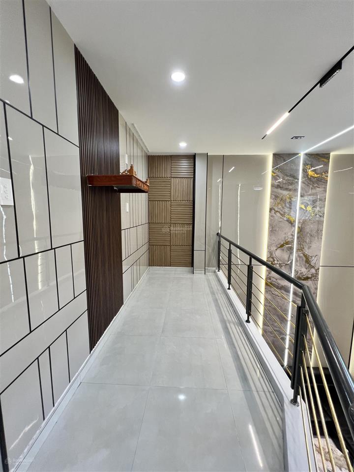 Bán nhà đẹp gác lửng gần cầu vượt ngã ba huế , diện tích 55m2 ngang gần 5m giá 3tỷ35 thương lượng.