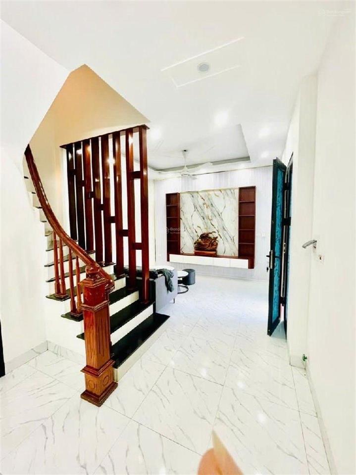 G.ấ.p yên nghĩa  38m2  5 tầng  lô góc  ô tô  chỉ 6 tỷ.