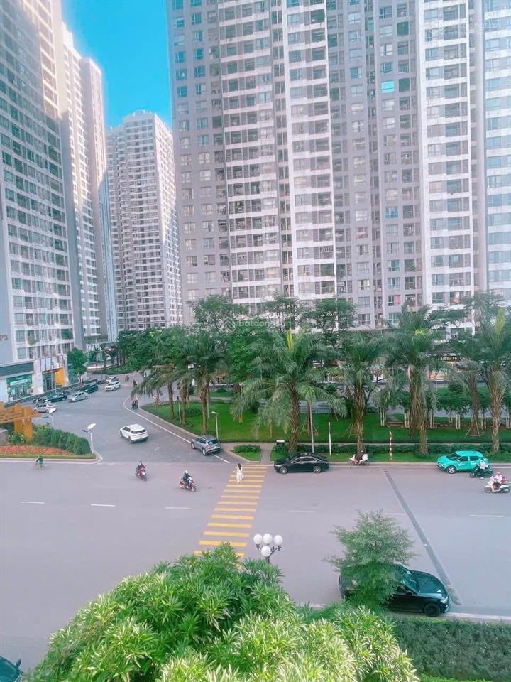 Cần bán căn hộ 83 m2 tại tòa t11 times city. căn hộ tầng trung, view thoáng, ban công nam mát