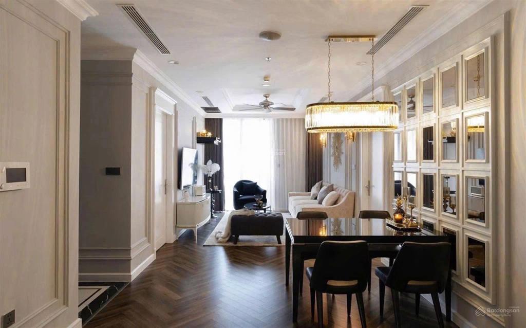 Bán nhanh căn 3pn góc đb đn  110m  2 ban công  tầng trung đẹp. nhà ở sạch sẽ giữ gìn.