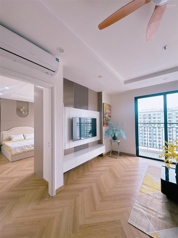 Bán gấp căn 2 phòng ngủ giá 8,3 tỷ   xem nhà 0838 026 ***