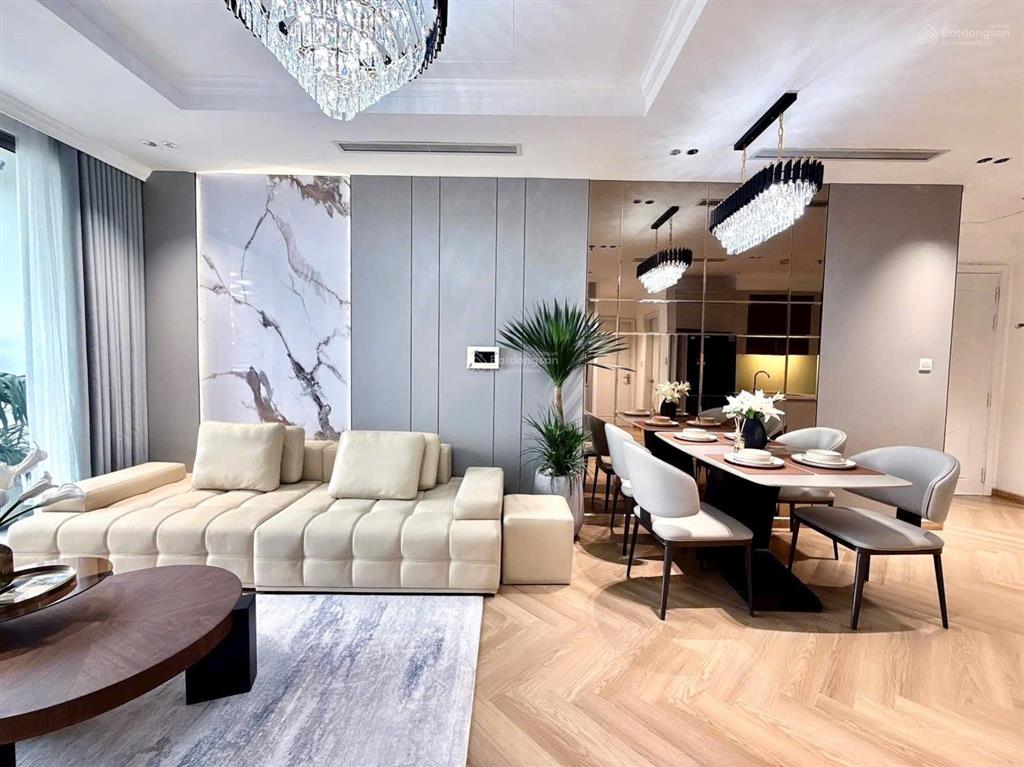 Chính chủ gửi bán 81.3m2 toà p06  ban công đông nam tầng đẹp view thoáng hiếm nhà bán