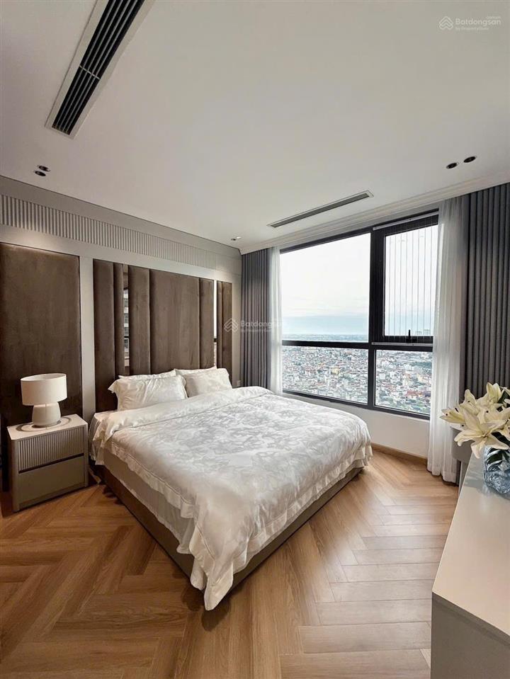 Chính chủ gửi bán 81.3m2 toà p06  ban công đông nam tầng đẹp view thoáng hiếm nhà bán