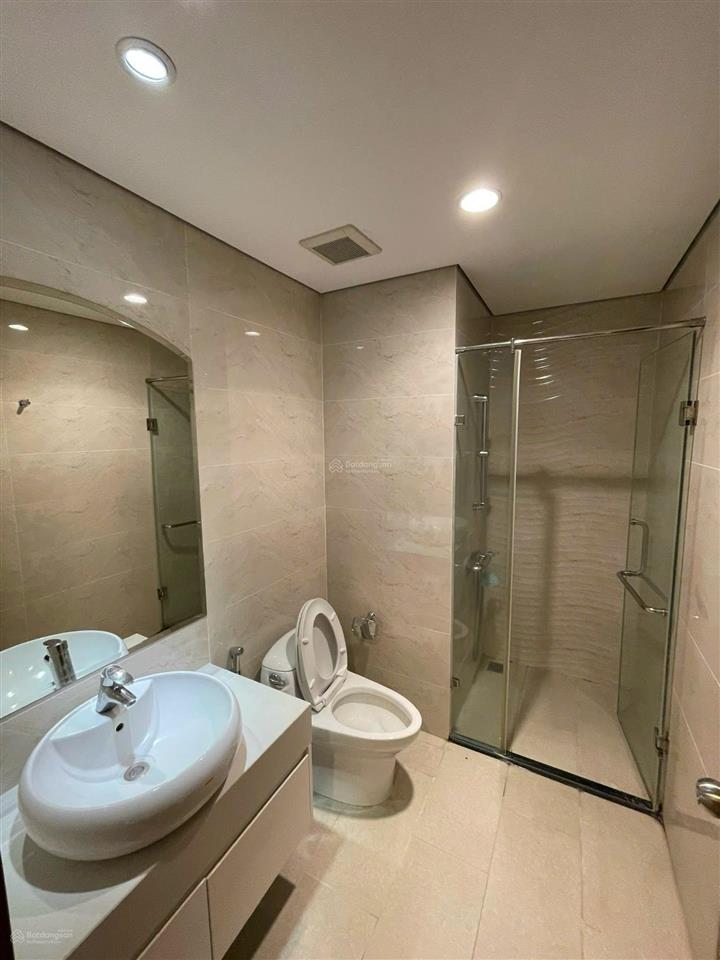 Chính chủ cần bán căn góc 3pn sáng đông nam toà p05 tầng trung view không bị chắn toà 0838 026 ***