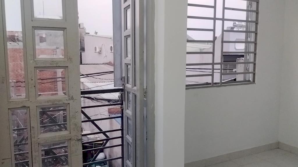 Nhà Nguyên Căn cho thuê dài hạn - Hẻm Xe Hơi trước sau