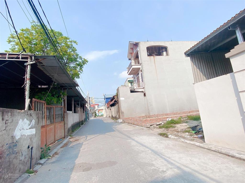 Bán 126m2 đất lỗ giao nằm trong lõi kđt đa mục tiêu  2 mặt tiền