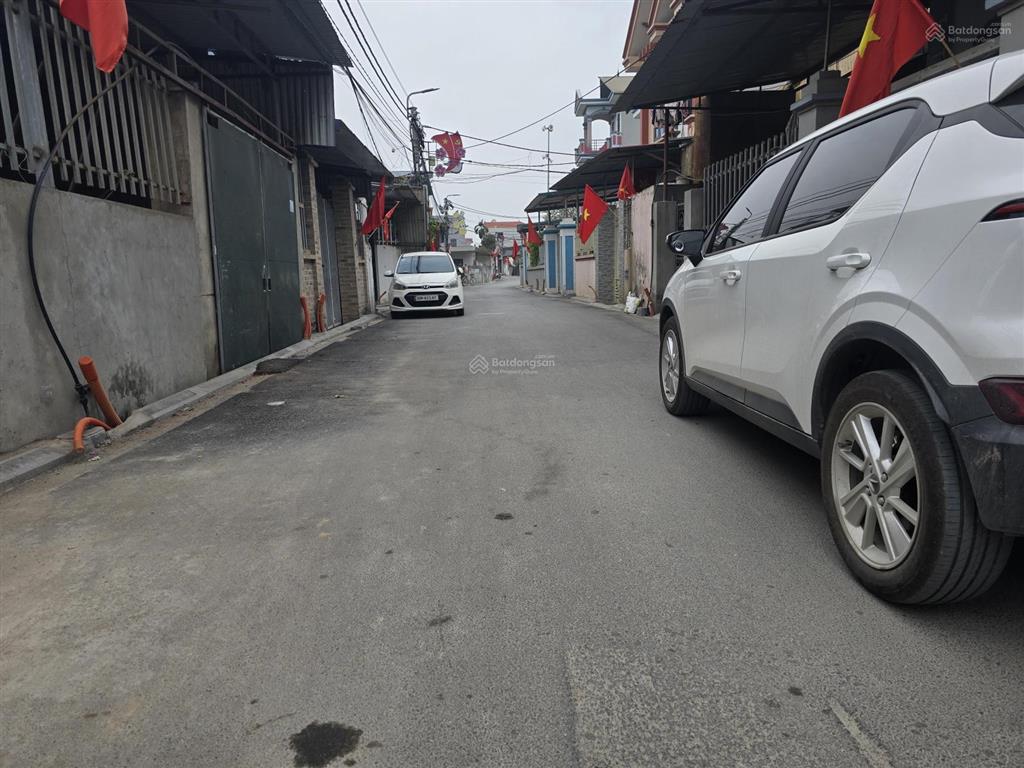 Bán 137.1m2 đất lỗ giao nằm trong lõi kđt đa mục tiêu  3 ô tô tránh