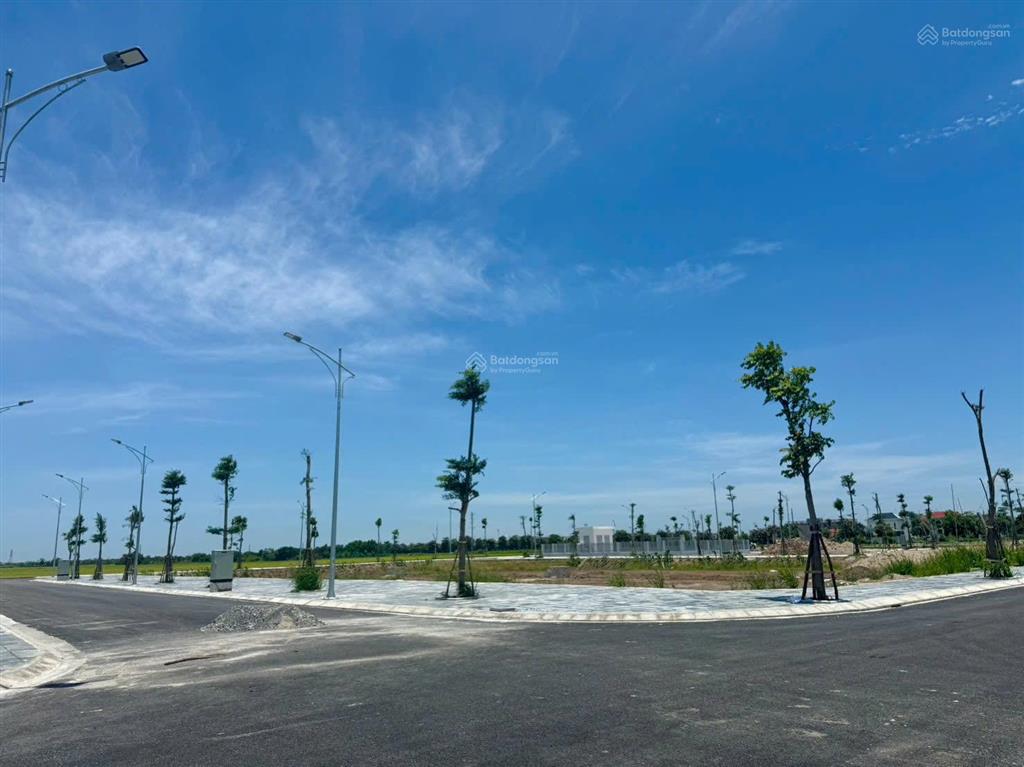 Đất nền ven biển hưng yên, khu kinh tế tự do. giá chỉ 1,x tỷ/lô, ck đến 5% cho khách mua sớm gđ 1